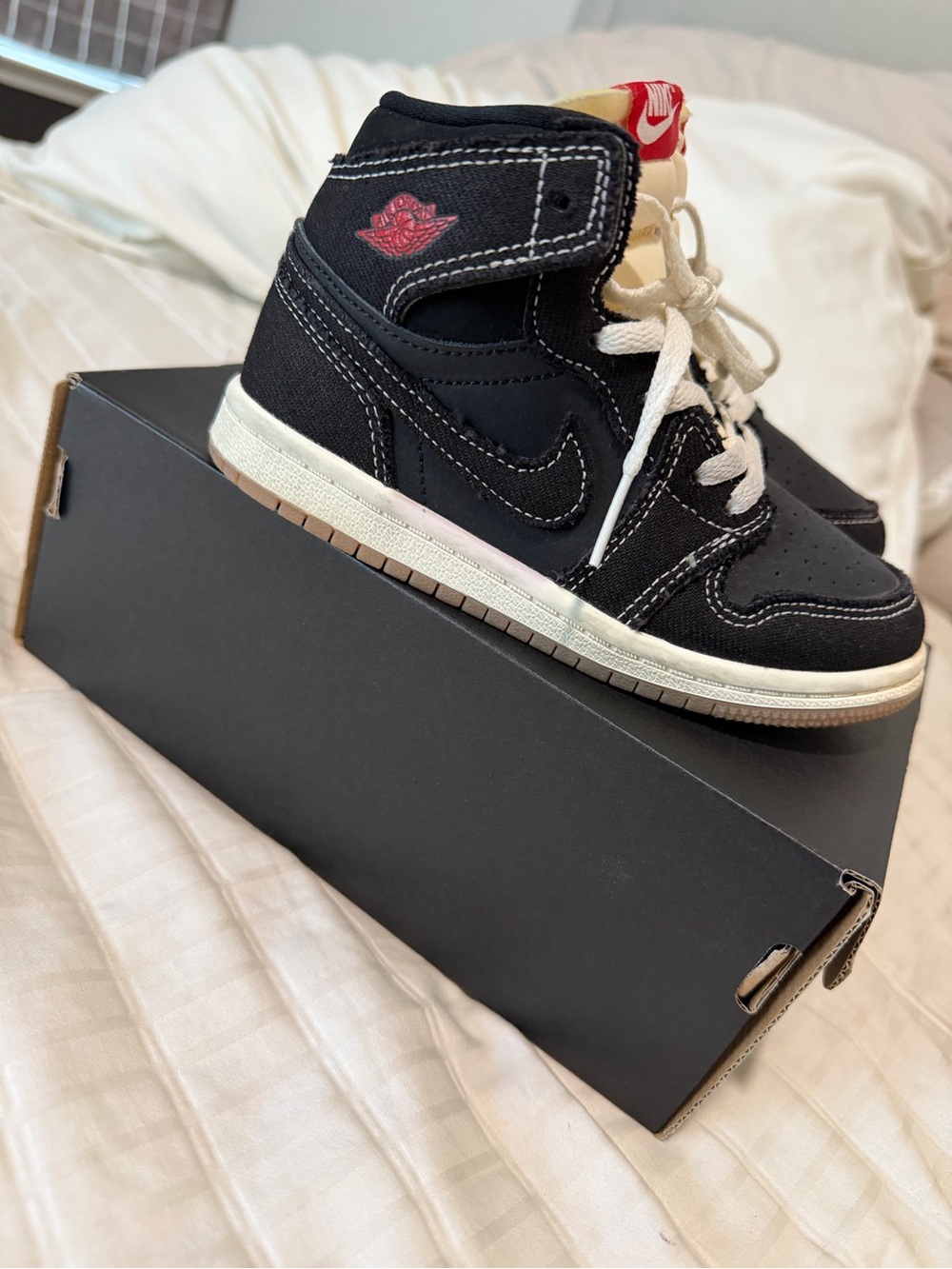 Toddler Jordan 1 Retro 10C